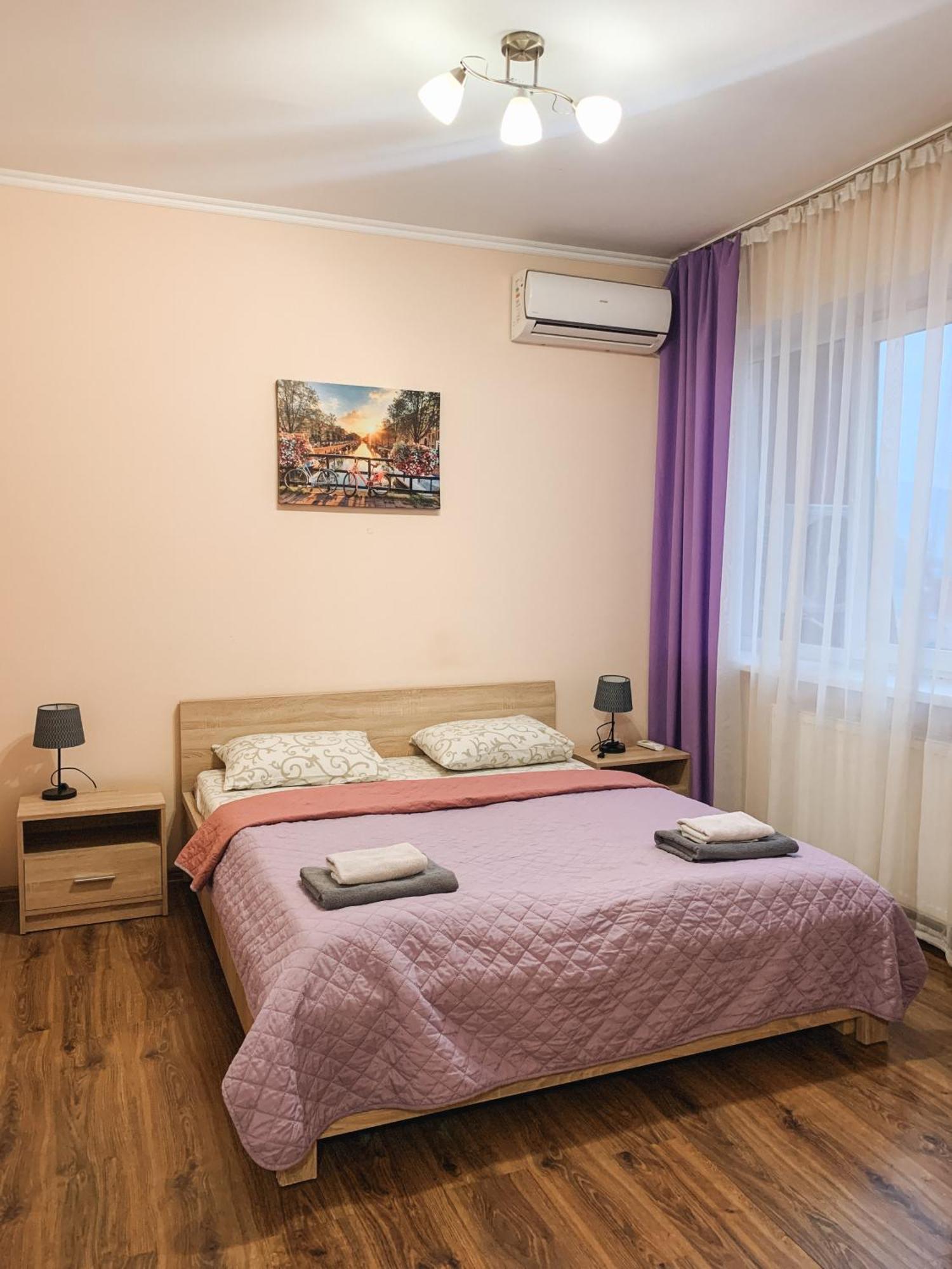 Apartments Domovik Parkaniya, 2A Moekatsjeve Buitenkant foto